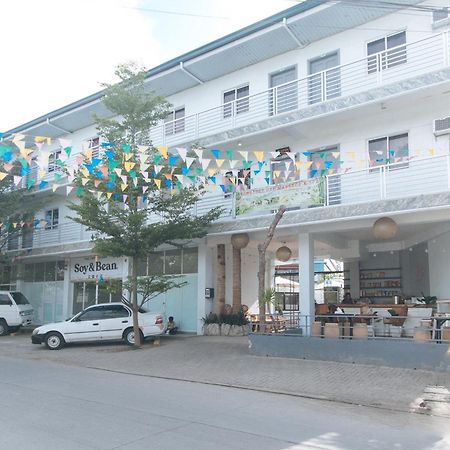 Reddoorz At Fat J Apartelle Mactan Cebu Exterior foto