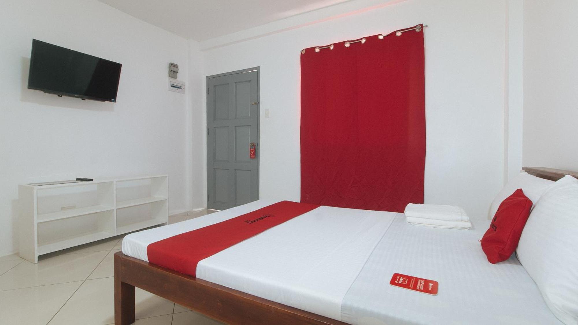 Reddoorz At Fat J Apartelle Mactan Cebu Exterior foto