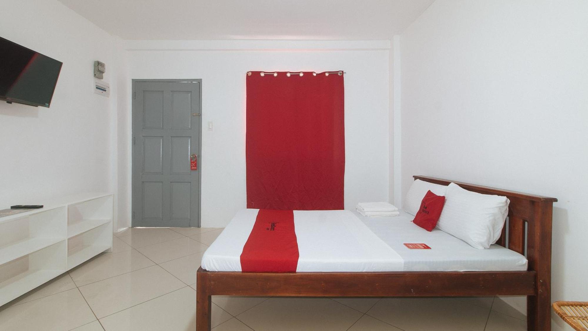Reddoorz At Fat J Apartelle Mactan Cebu Exterior foto