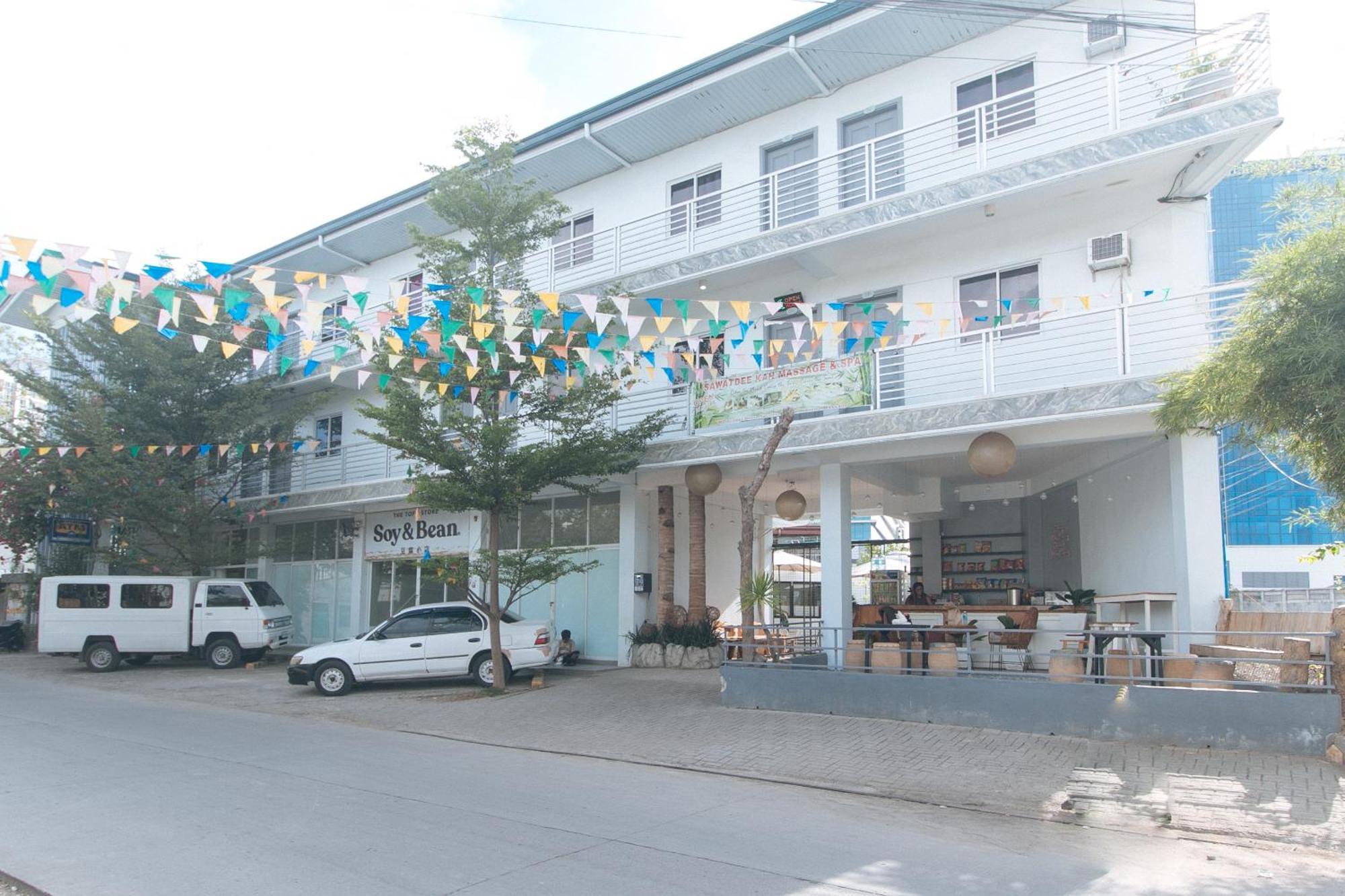 Reddoorz At Fat J Apartelle Mactan Cebu Exterior foto