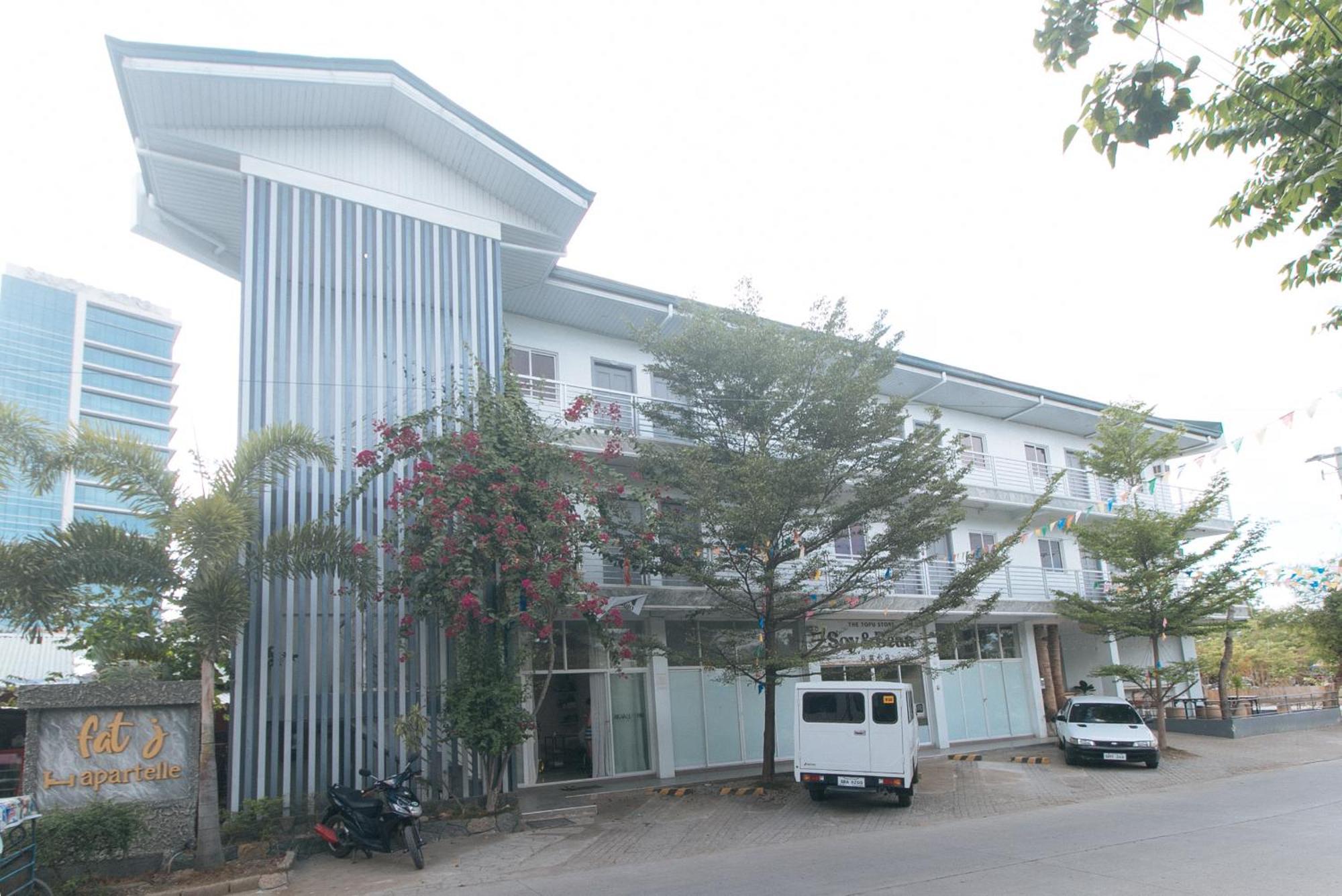 Reddoorz At Fat J Apartelle Mactan Cebu Exterior foto